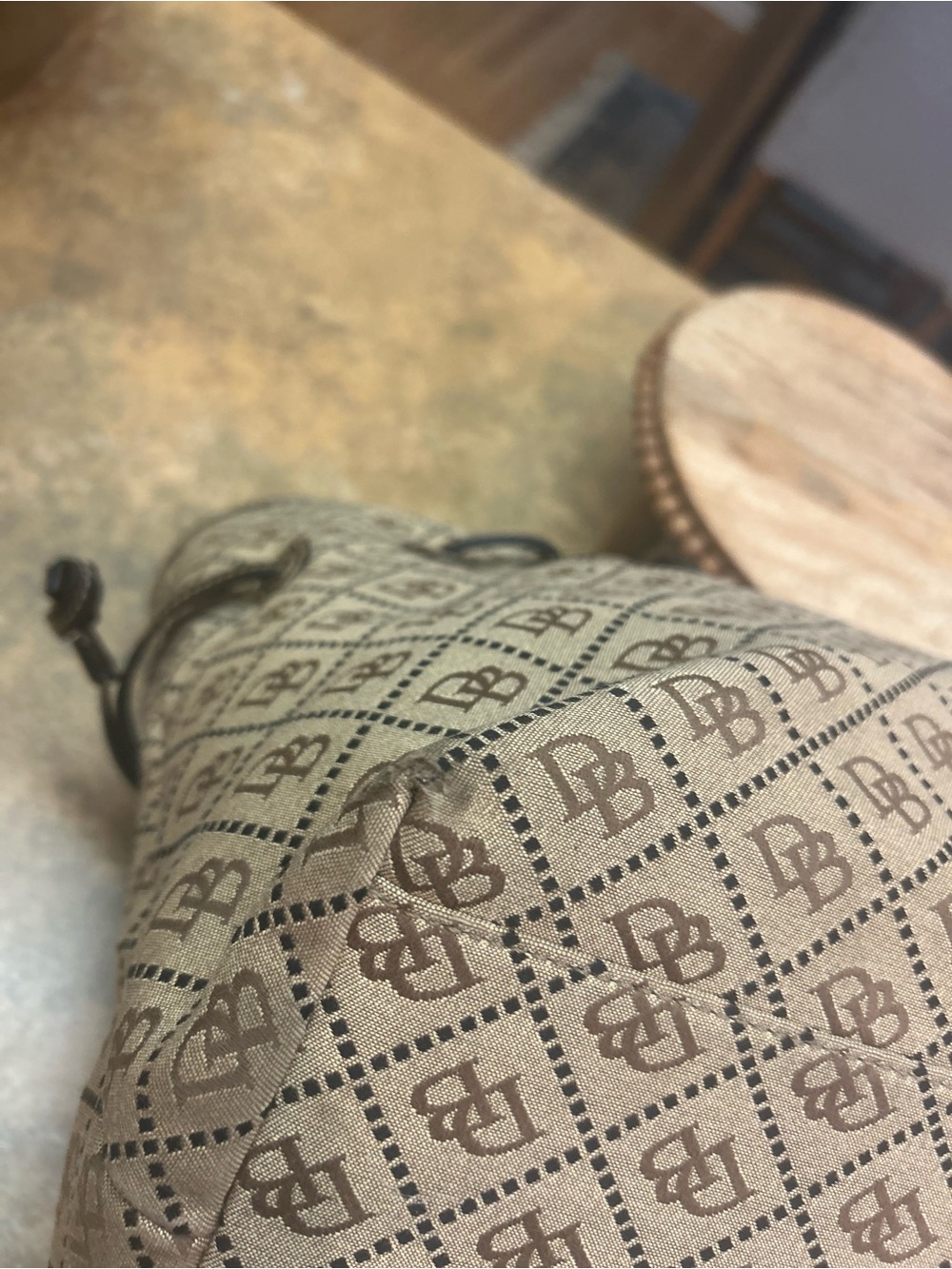 Dooney & Bourke Large Chiara Signature Logo Tote - Picture 11 of 16
